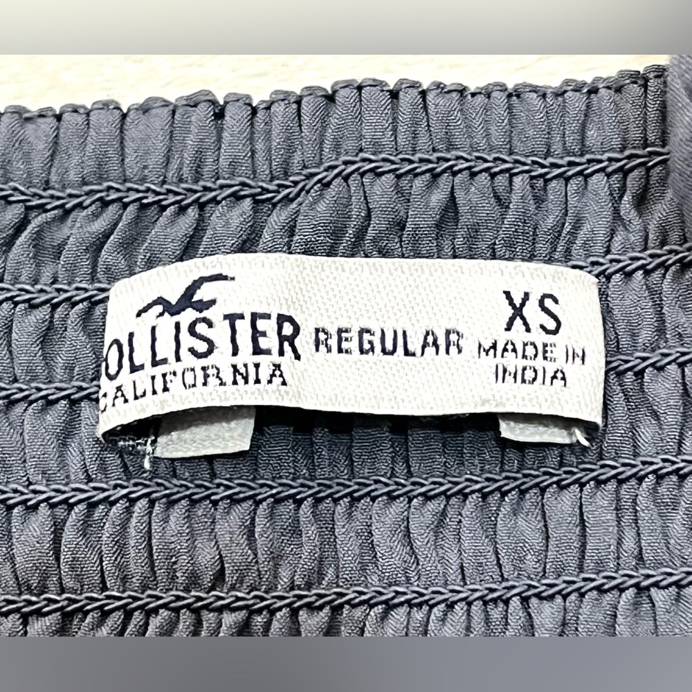 Hollister California Women’s Blue Eyelet Dress with Smocked Top Adjustable Strap - Picture 9 of 15